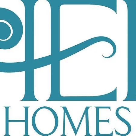 - Free Parking - Comfy Center -